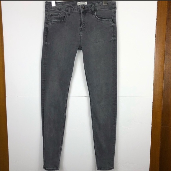2/20$ Zara Woman Low Rise Skinny Jeans🌸 - Picture 1 of 2
